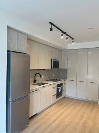 3075 MURRAY ST in Port Moody - Property View