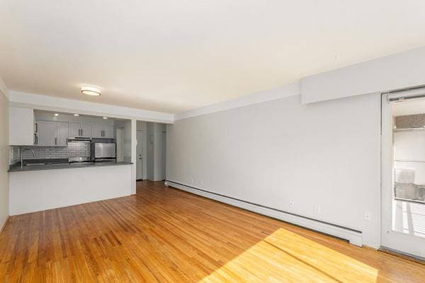 950 ROCKLAND AVE in Victoria - Property View