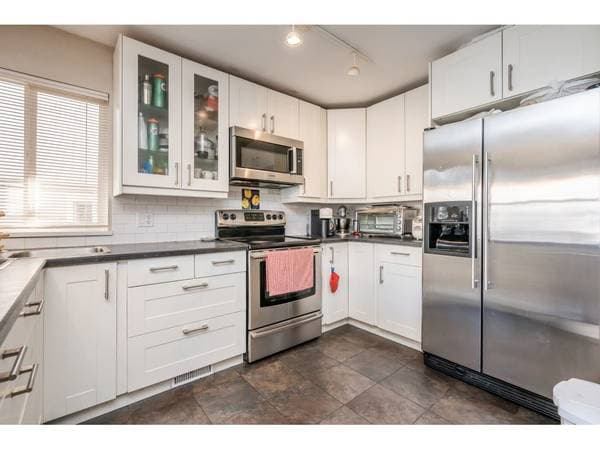[HIDDEN ADDRESS] - 14980 in North Vancouver
