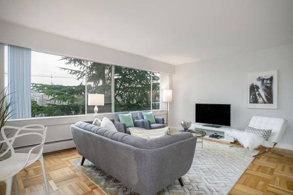 5976 TISDALL ST in Vancouver - Property View