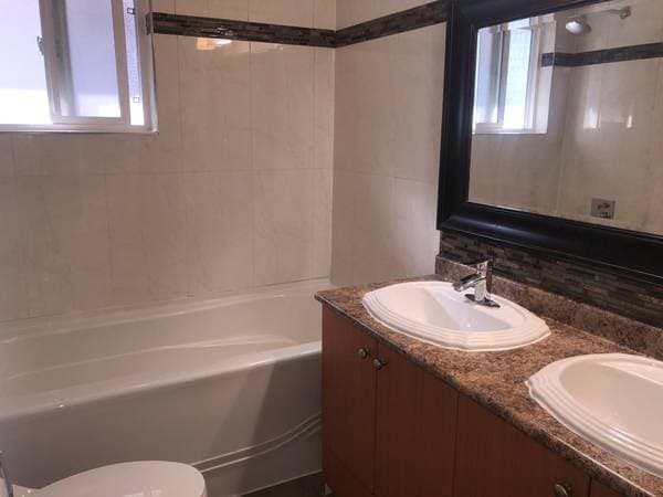 [HIDDEN ADDRESS] - 17527 in Vancouver - Property View