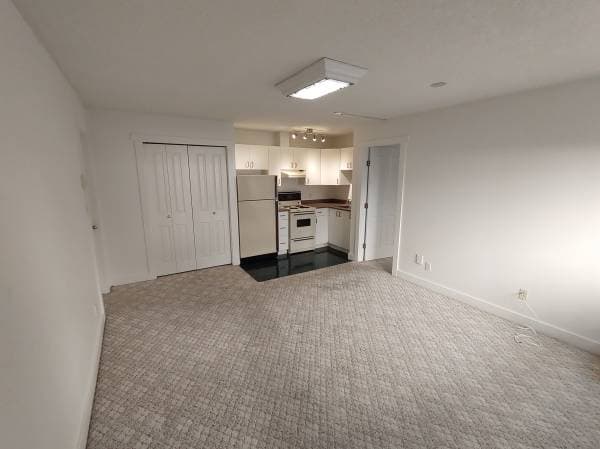 [HIDDEN ADDRESS] - 02378 in View Royal