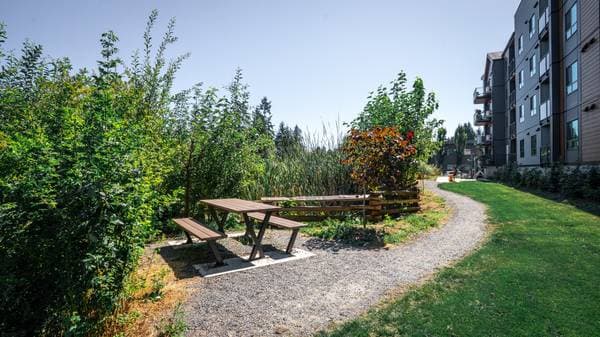 1300 JUNCTION AVE in Nanaimo - Property View