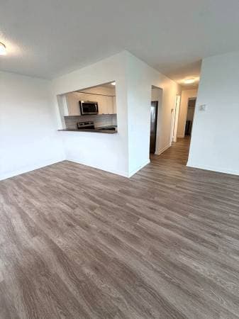 1651 DUFFERIN CRES in Nanaimo - Property View