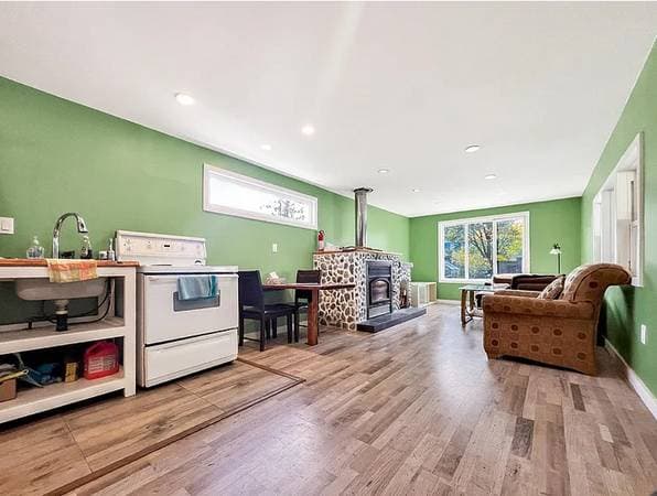 [HIDDEN ADDRESS] - 06971 in Squamish