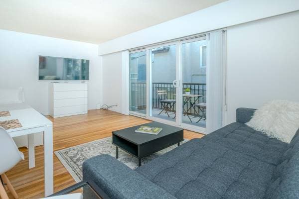 [HIDDEN ADDRESS] - 06819 in Vancouver - Property View