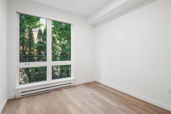 1025 KINGS RD in Victoria - Property View