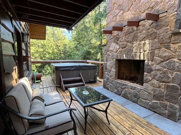 [HIDDEN ADDRESS] - 17708 in Whistler