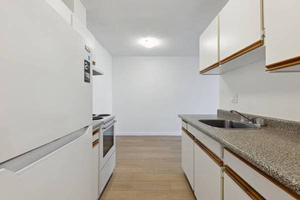 1045 HARO ST in Vancouver - Property View
