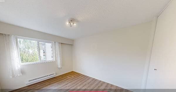 971 DINGLEY DELL in Esquimalt - Property View