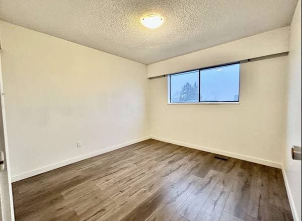[HIDDEN ADDRESS] - 07162 in Richmond - Property View