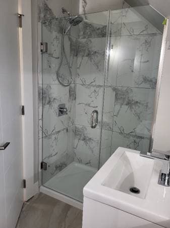 2645 W 8TH ST in North Vancouver