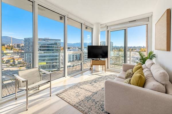 180 E 2ND AVE in Vancouver - Property View