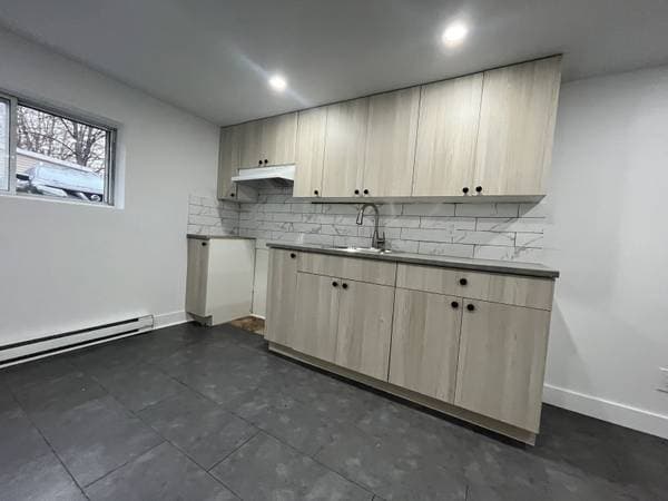 38 AV DE LA GRANDE ALLEE in MONTREAL-EST