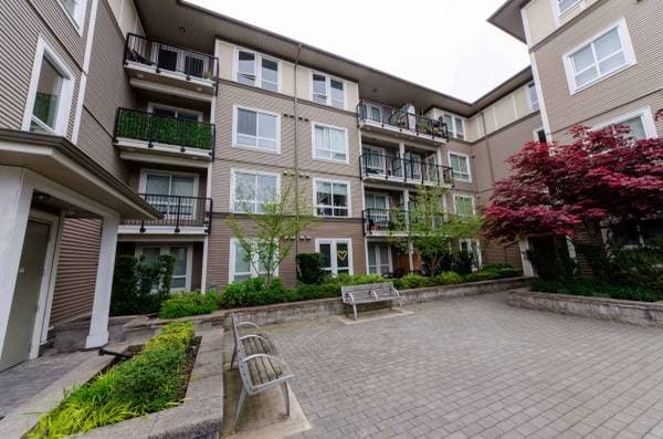 12040 222ND ST in Maple Ridge - Property View