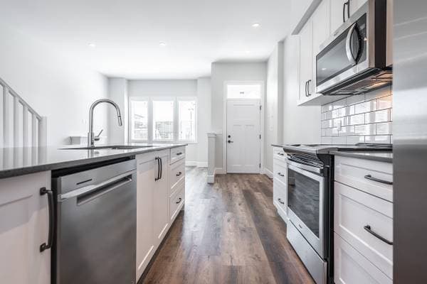 831 ALBATROSS PL in Highlands