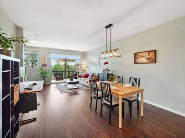 320 DECAIRE ST in Coquitlam - Property View