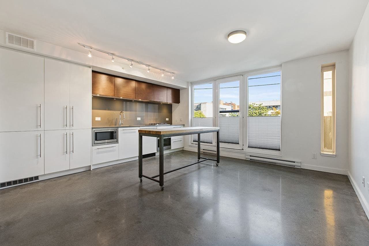 150 CORDOVA ST in Vancouver - Property View