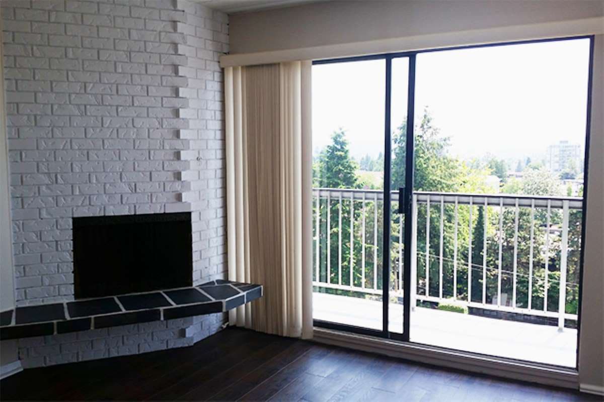 544 SYDNEY AVE in Coquitlam