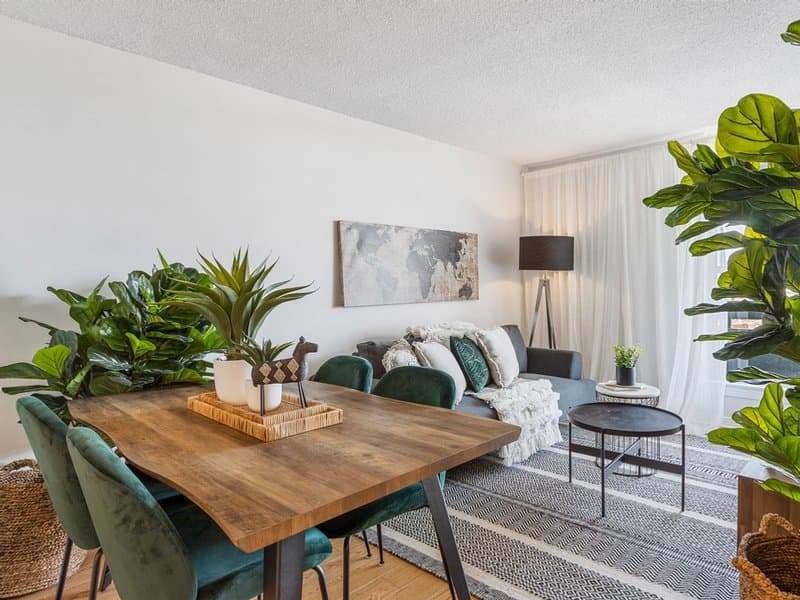 1975 ST LAURENT BLVD in Ottawa