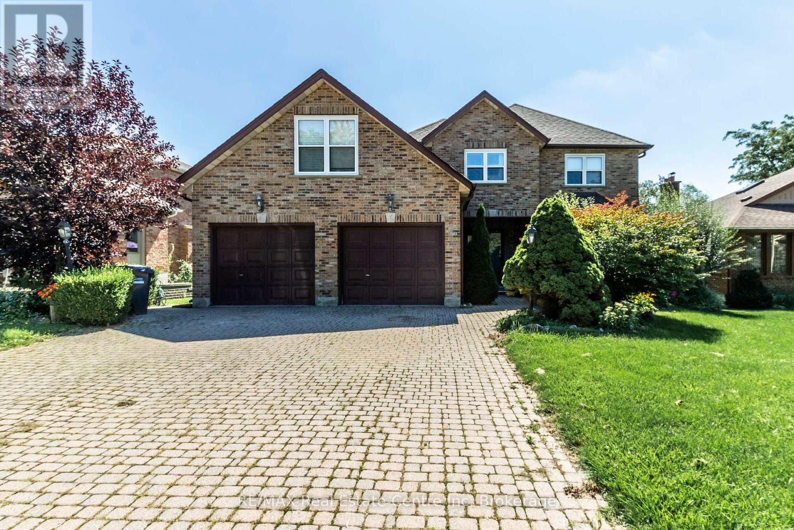 79 WOODLAND GLEN DR in Guelph - Property View