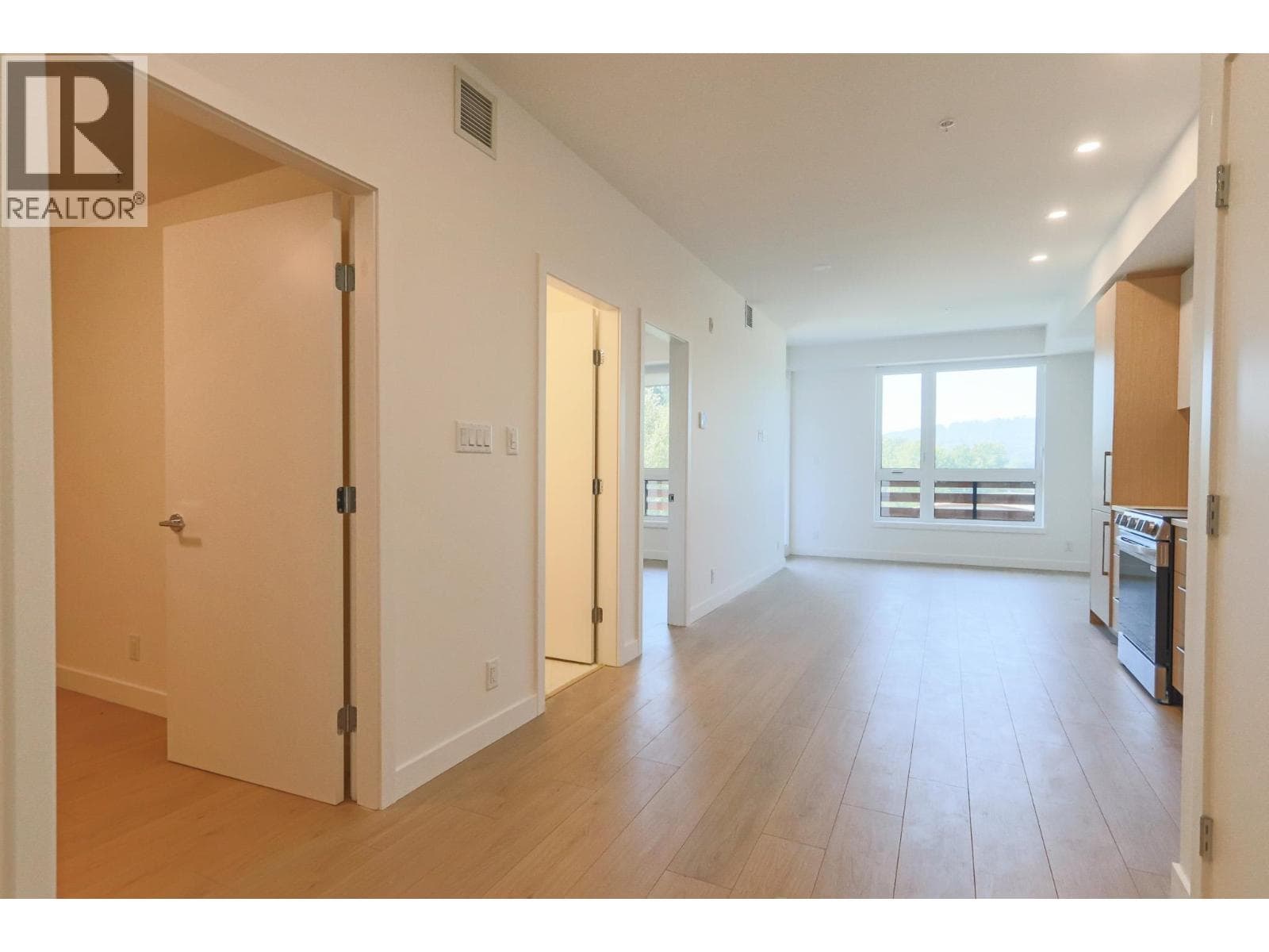 150 JAMES RD in Port Moody - Property View