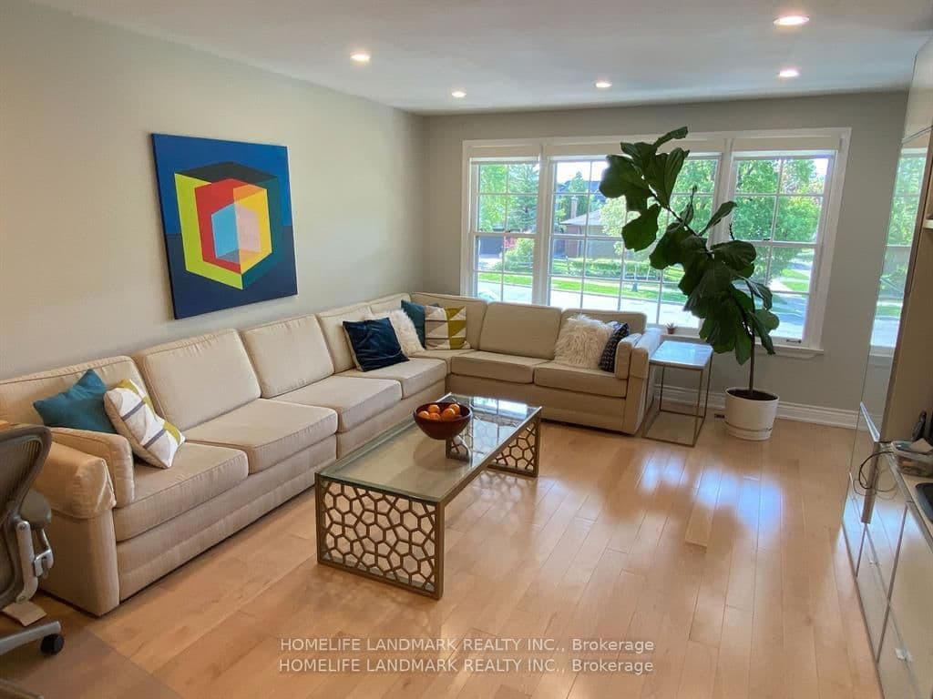 186 UPPER CANADA DR in Toronto - Property View