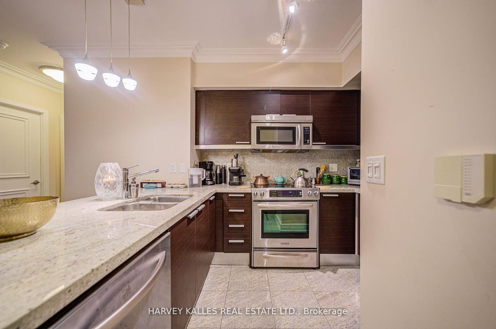 650 E SHEPPARD AVE in Toronto - Property View
