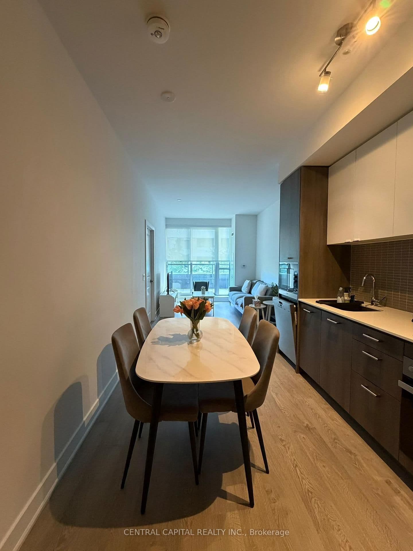 11 LILLIAN ST in Toronto - Property View