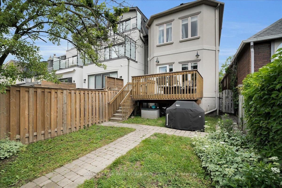 85 BEDFORD PARK AVE in Toronto - Property View