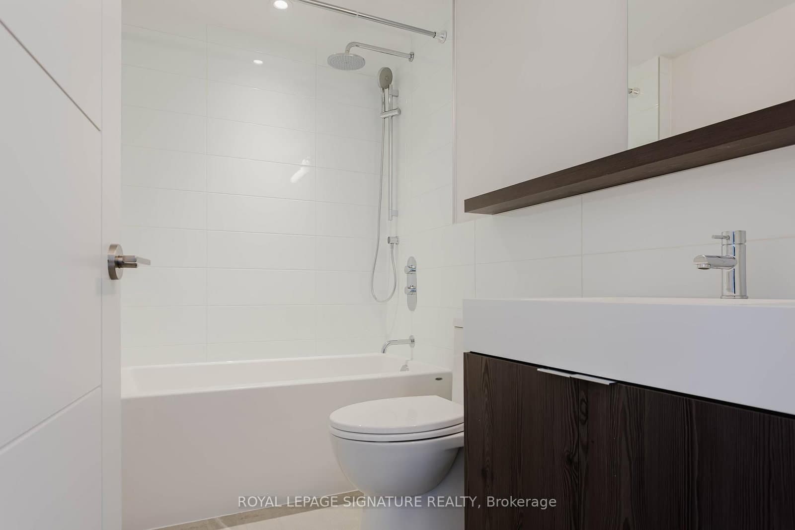 2525 BATHURST ST in Toronto - Property View