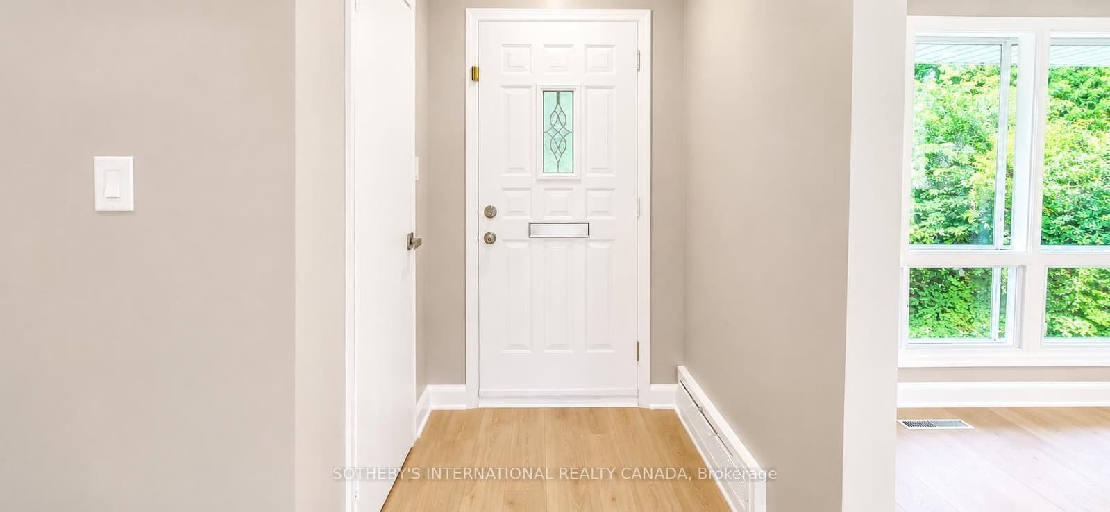 9 LLOYDMINSTER CRES in Toronto - Property View