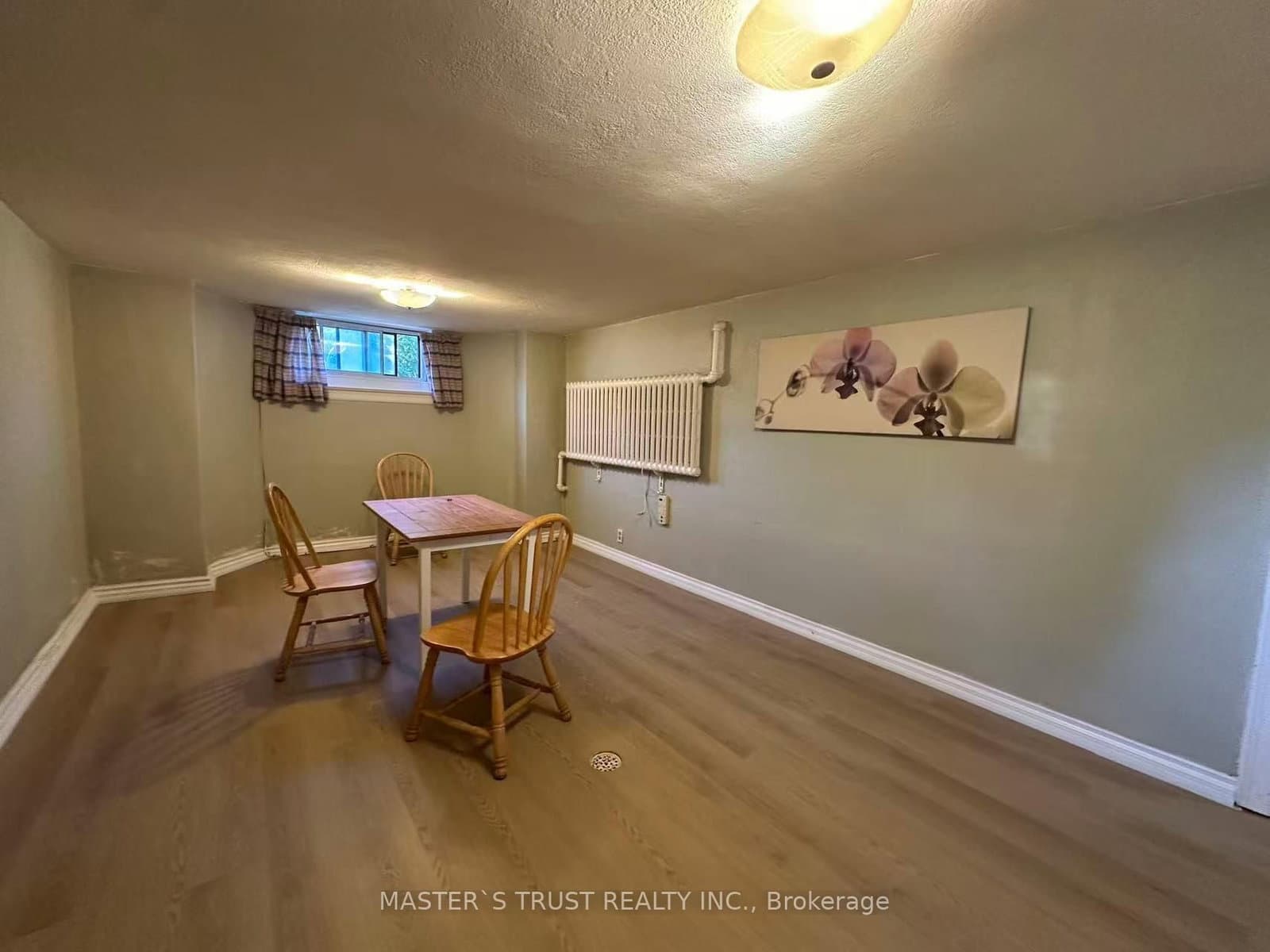 389 W LAWRENCE AVE in Toronto - Property View