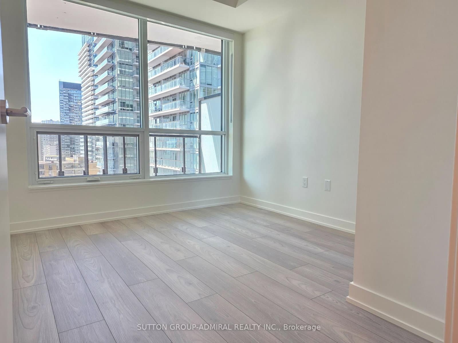 110 BROADWAY AVE in Toronto - Property View