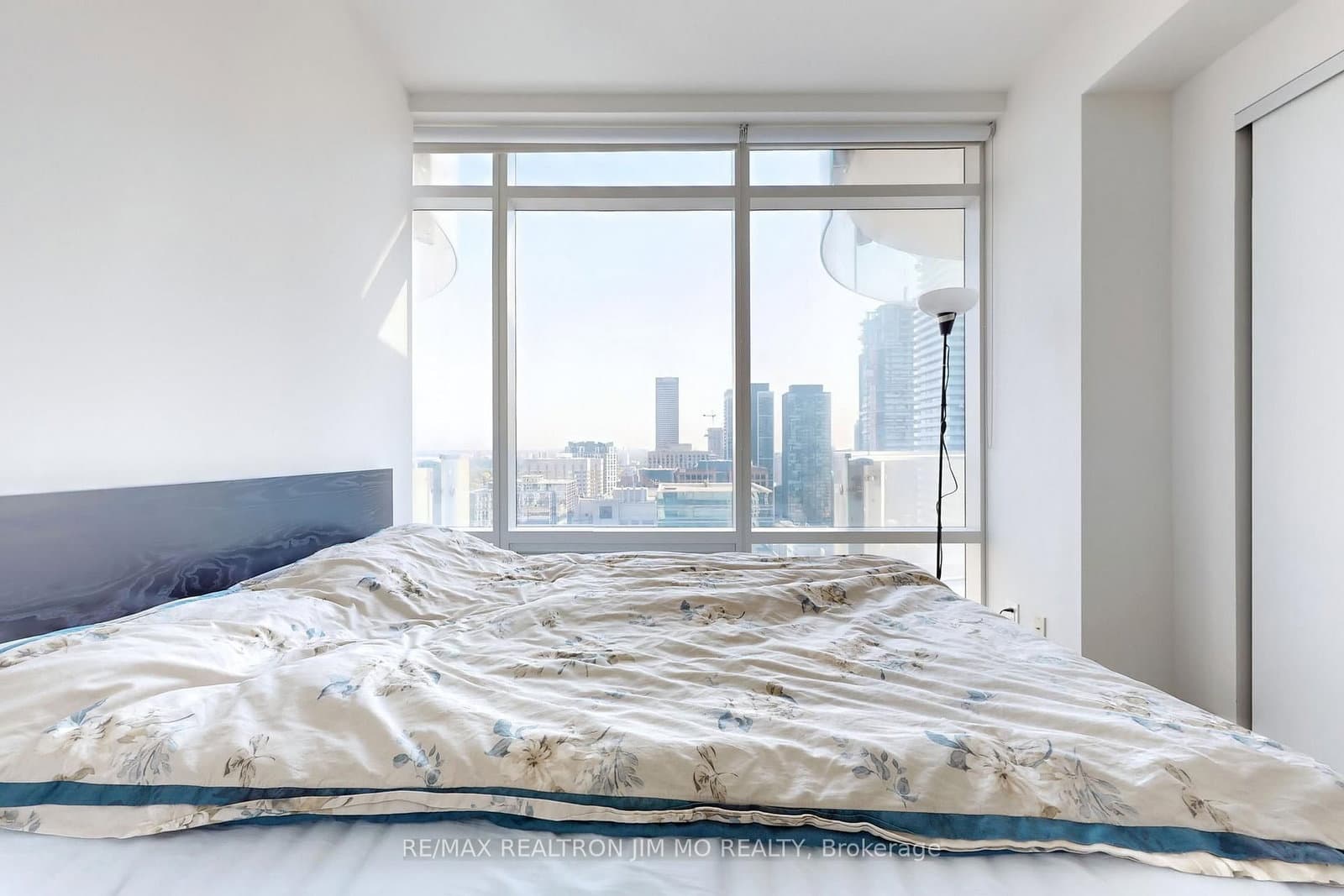 1 E BLOOR ST in Toronto - Property View