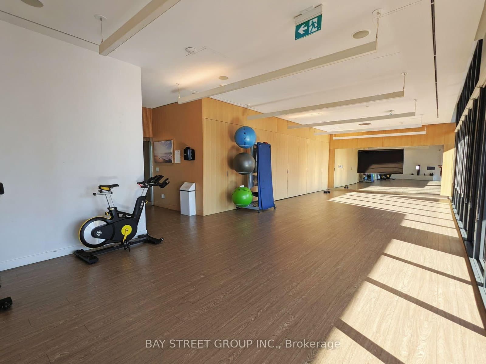 19 WESTERN BATTERY RD in Toronto - Property View