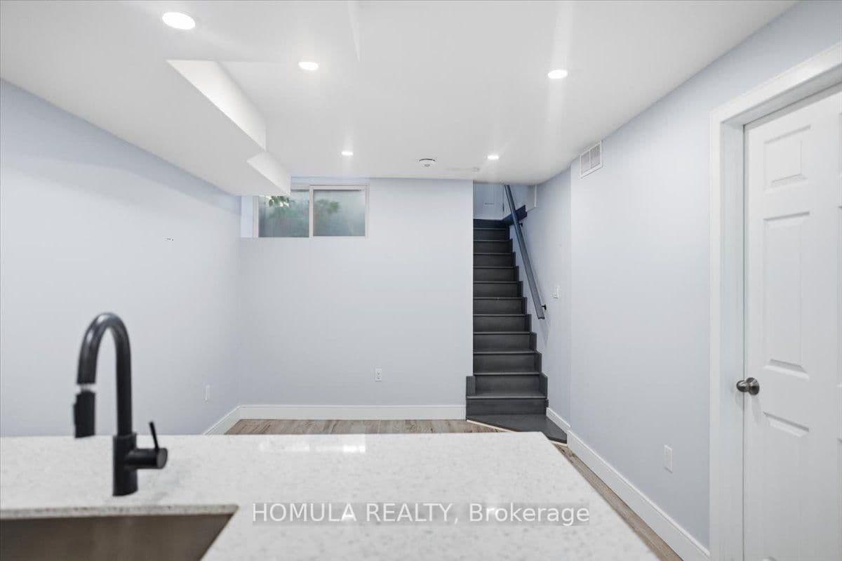 29 GRACE ST in Toronto - Property View