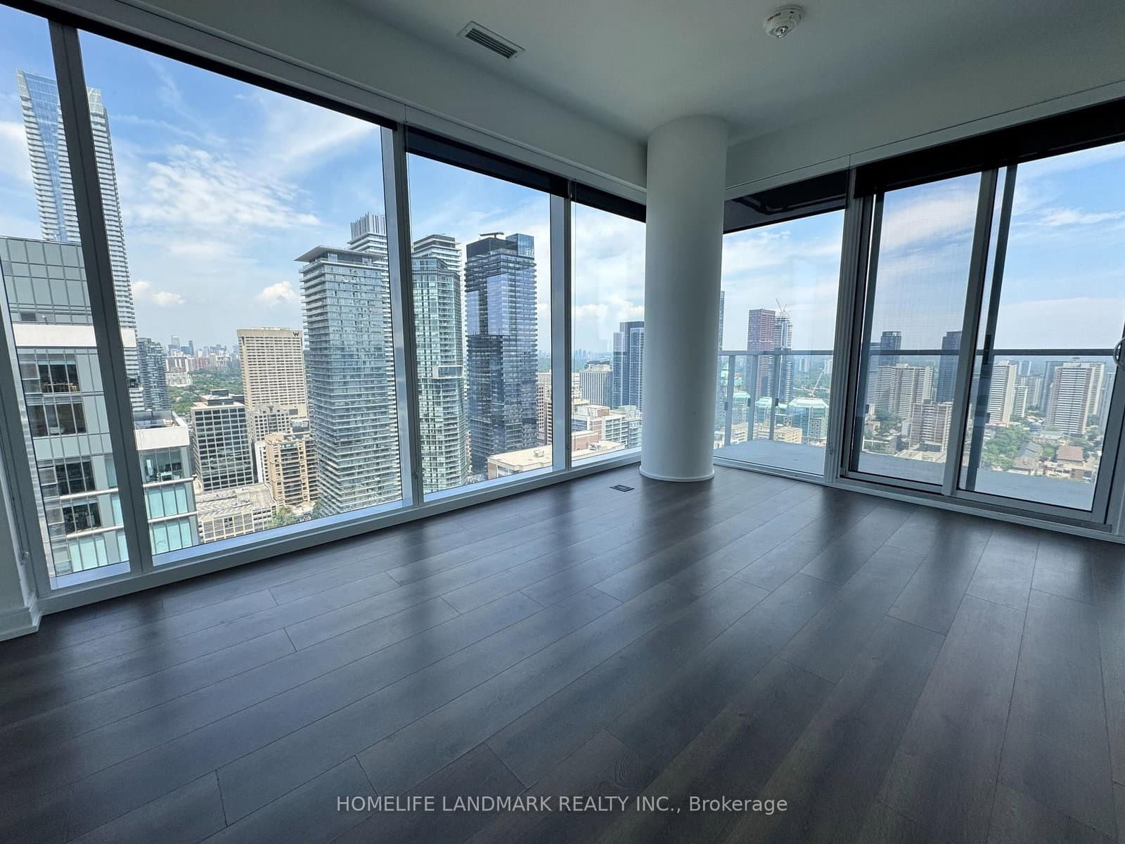 3 GLOUCESTER ST in Toronto - Property View