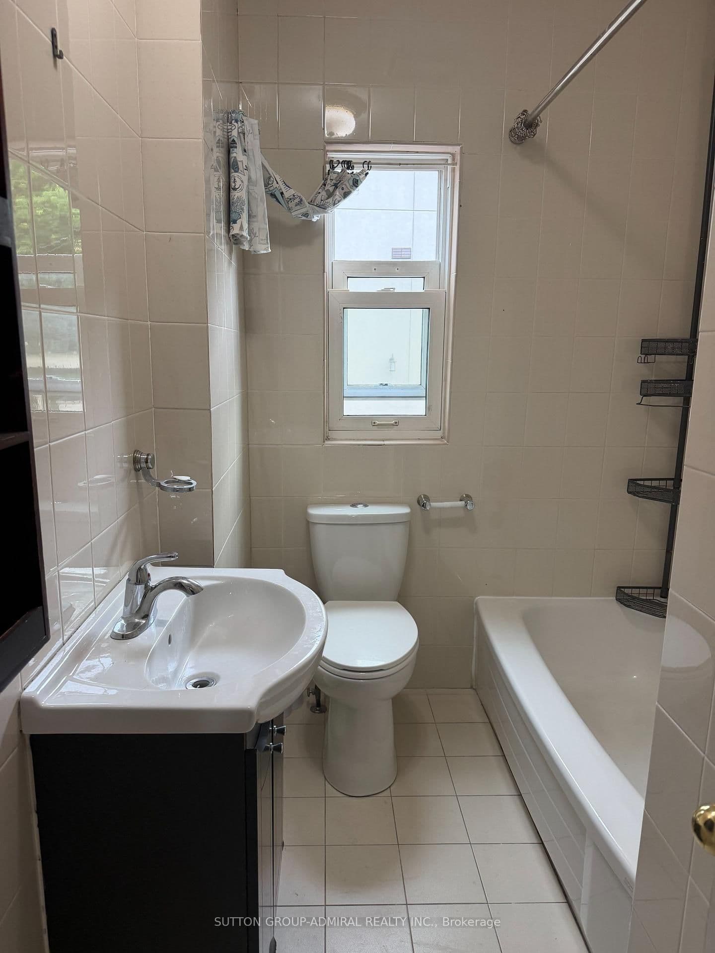 1190 AVENUE RD in Toronto - Property View