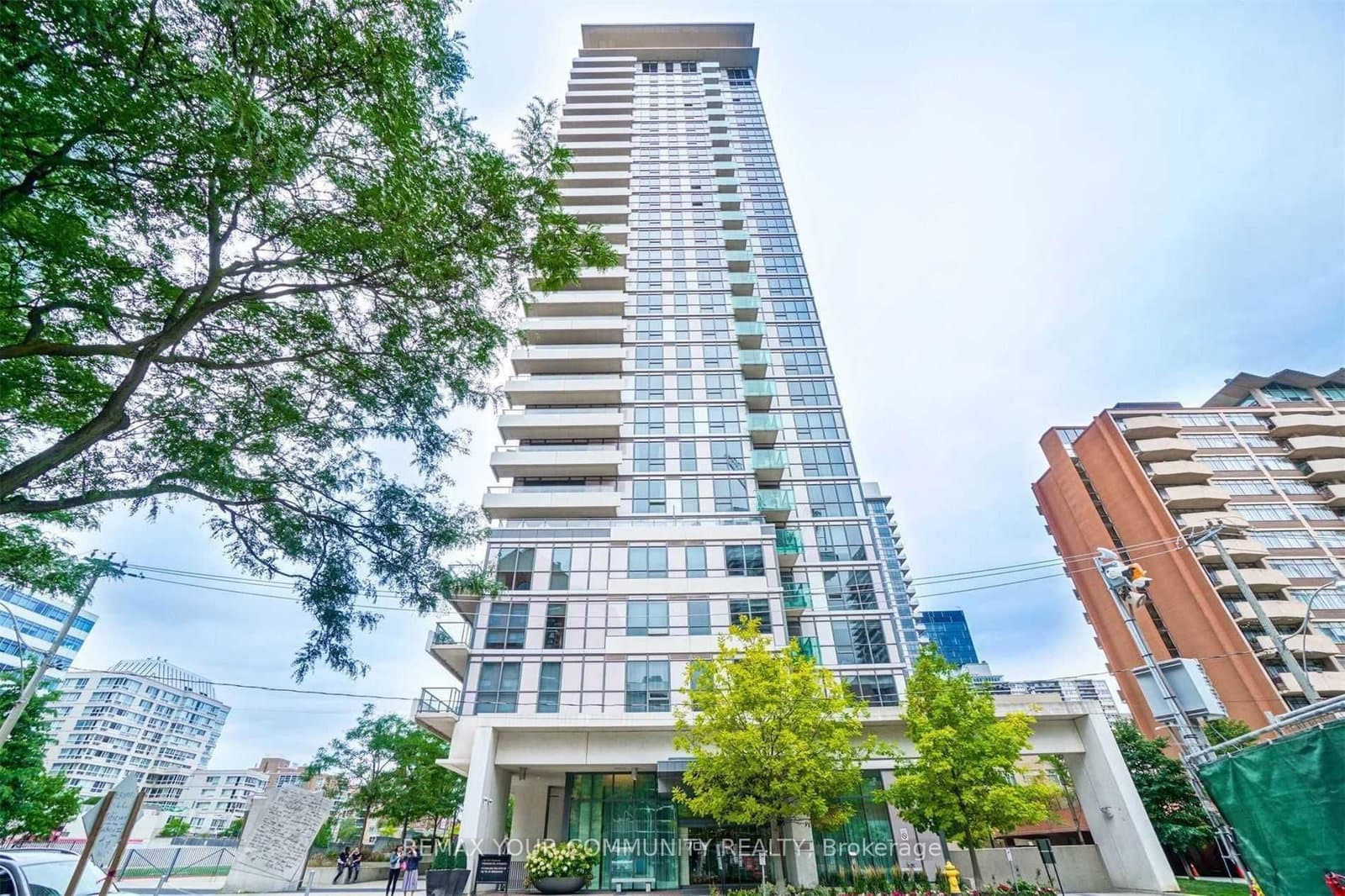 70 N ROEHAMPTON AVE in Toronto - Property View