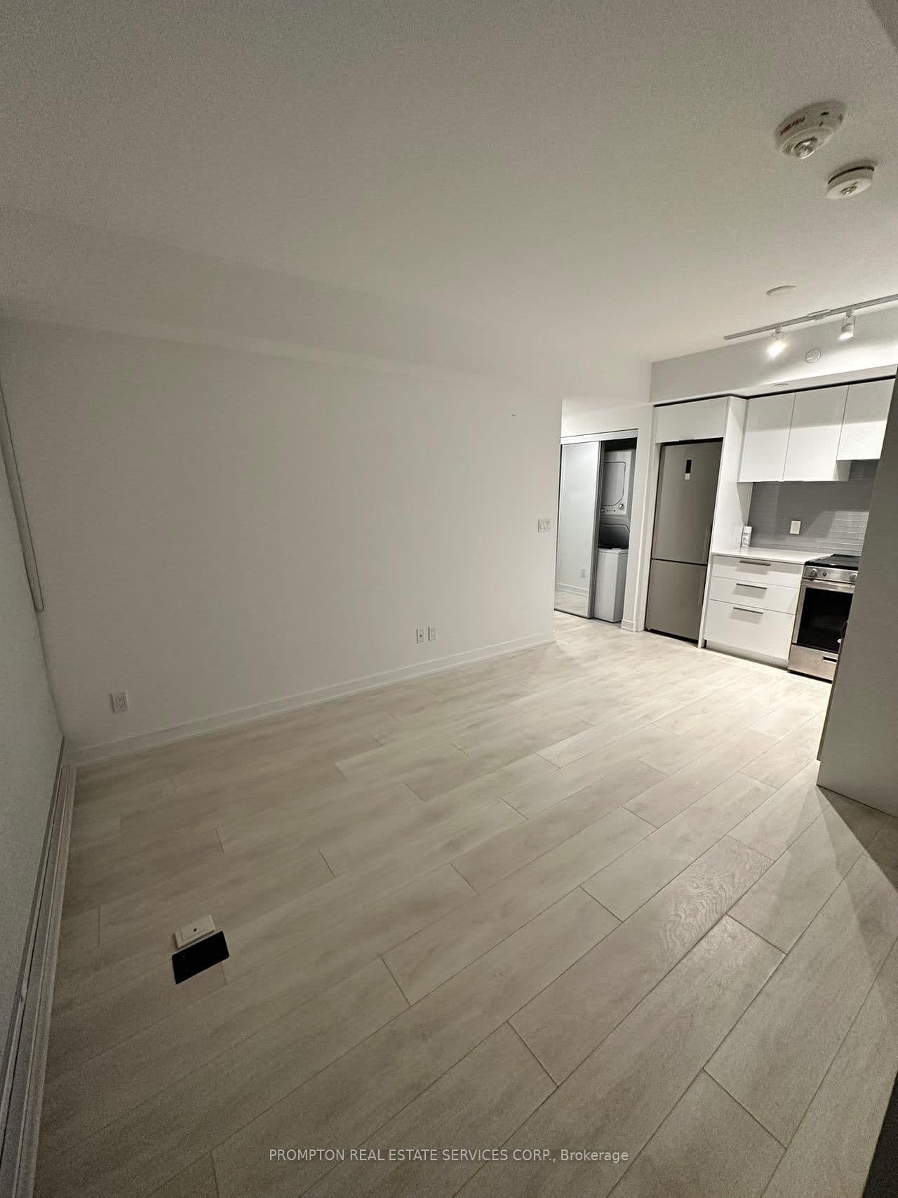 18 MAITLAND TERRACE in Toronto - Property View