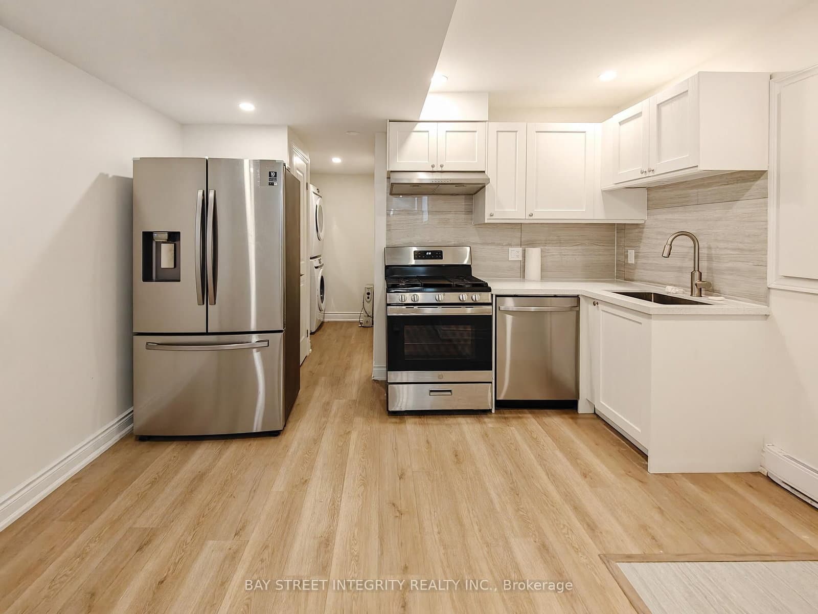 598 CRAWFORD ST in Toronto - Property View