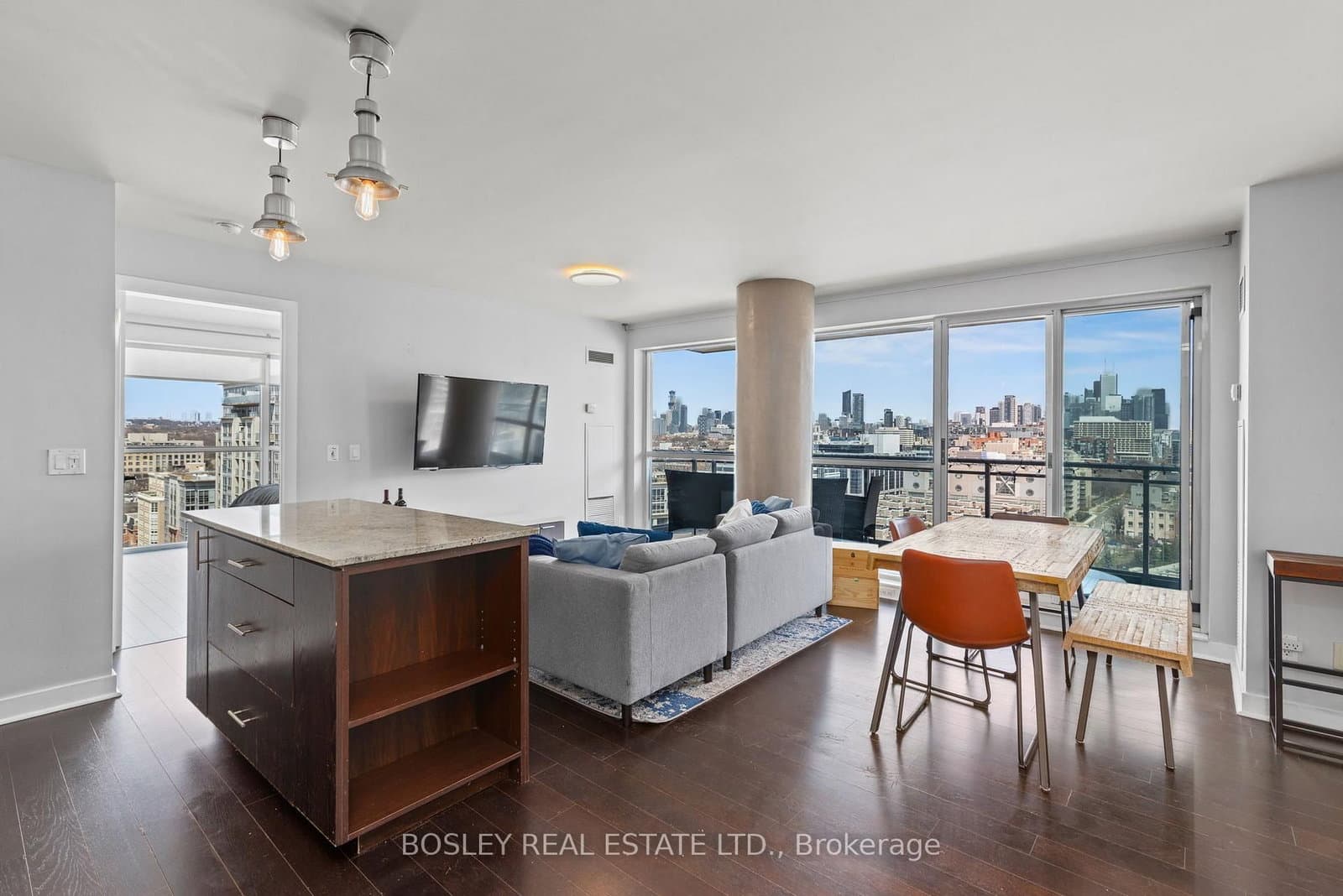 80 WESTERN BATTERY RD in Toronto - Property View