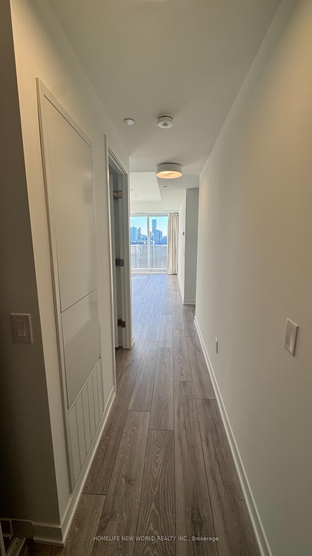10 OAK ST in Toronto - Property View