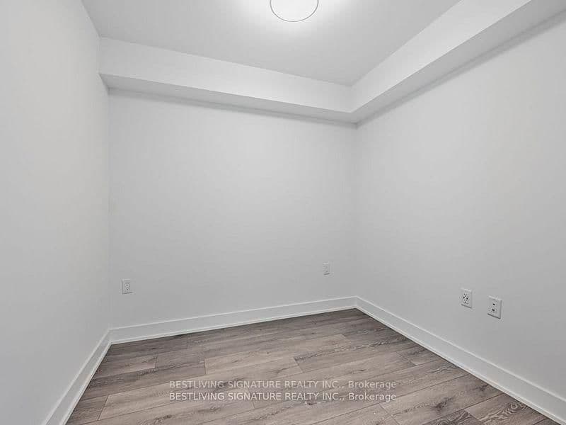 585 E BLOOR ST in Toronto - Property View