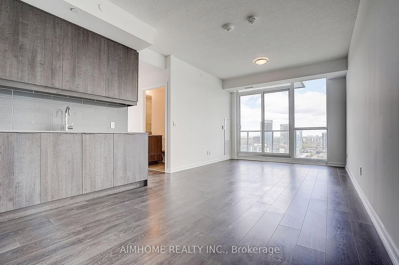 32 FOREST MANOR RD in Toronto - Property View