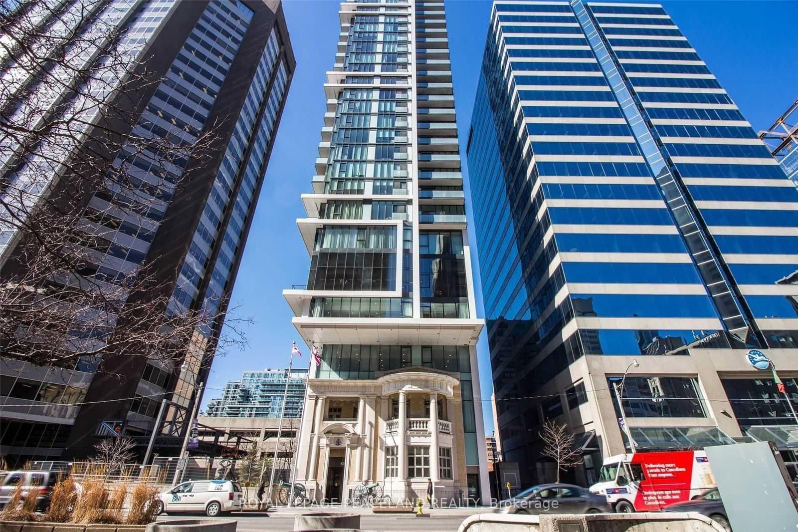 426 UNIVERSITY AVE in Toronto - Property View