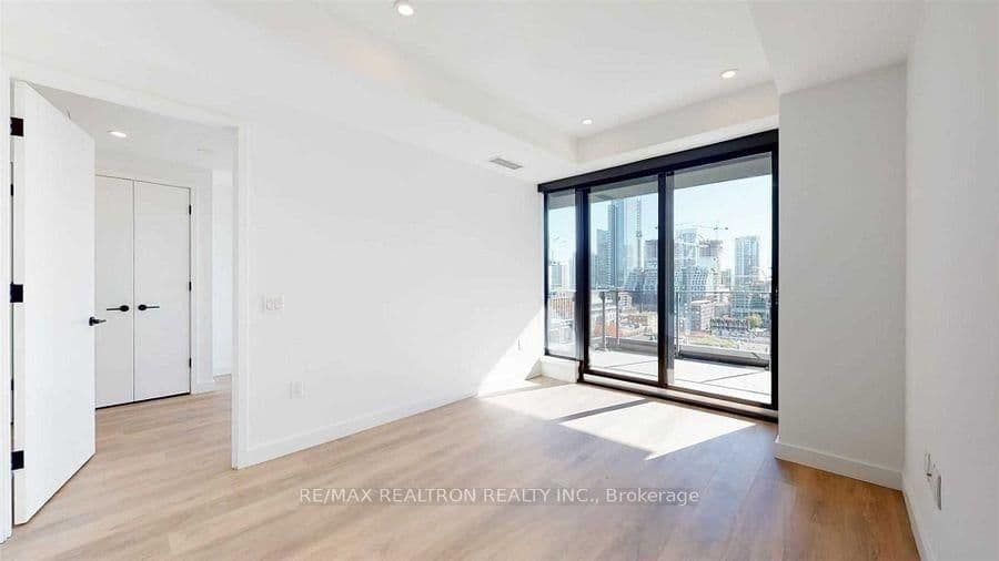 505 W RICHMOND ST in Toronto - Property View