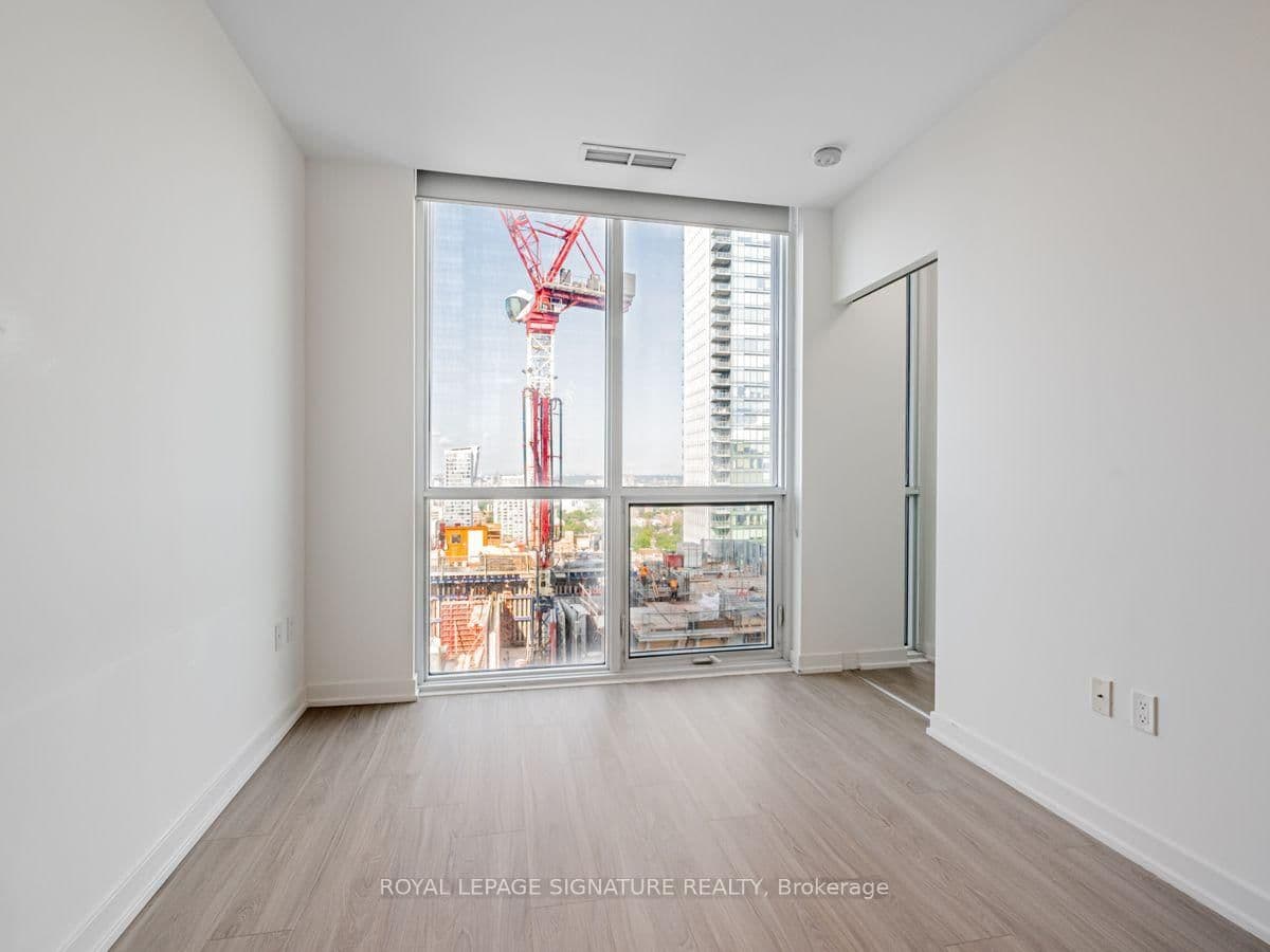 1 YORKVILLE AVE in Toronto - Property View
