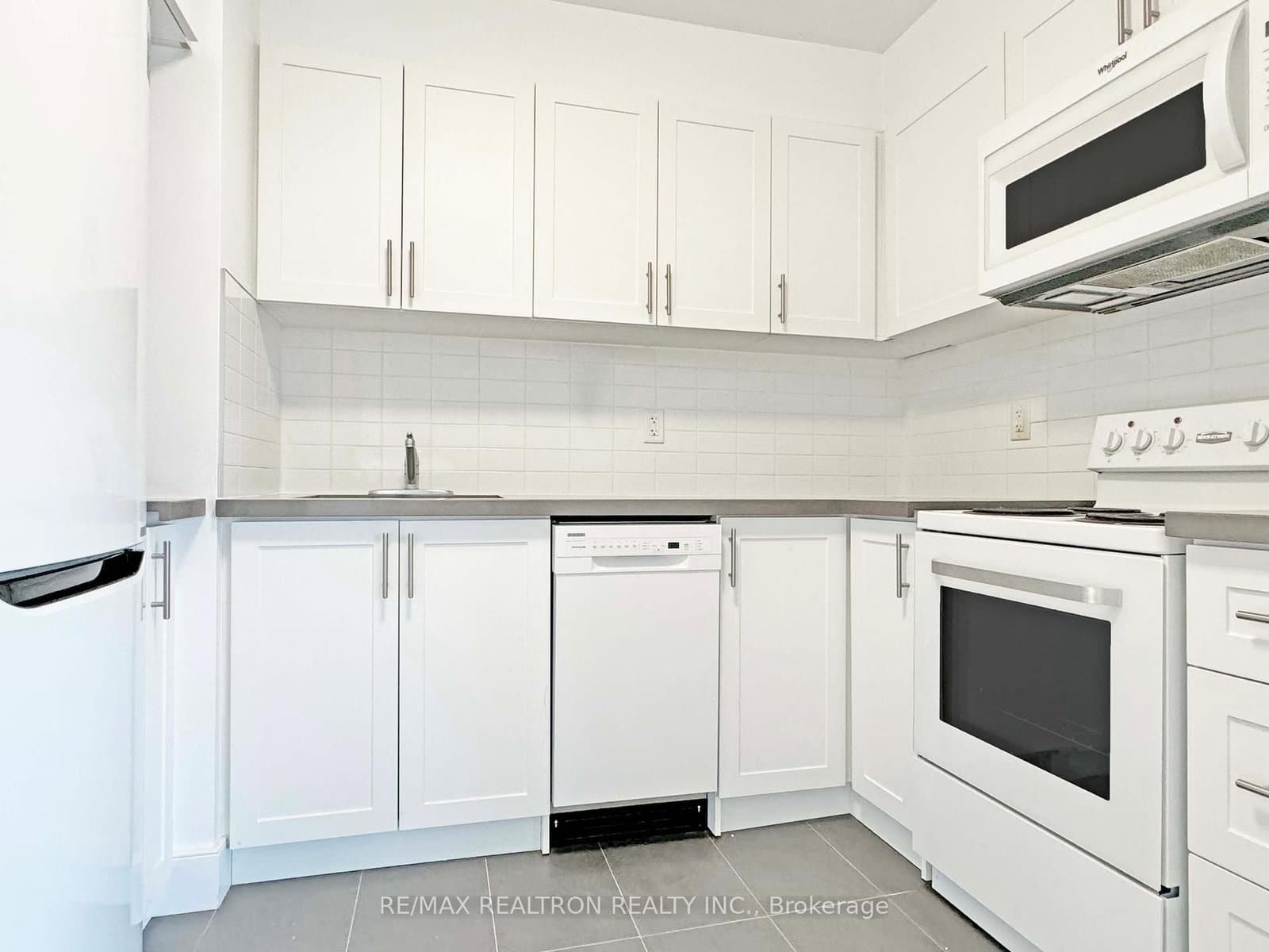 485 HURON ST in Toronto - Property View